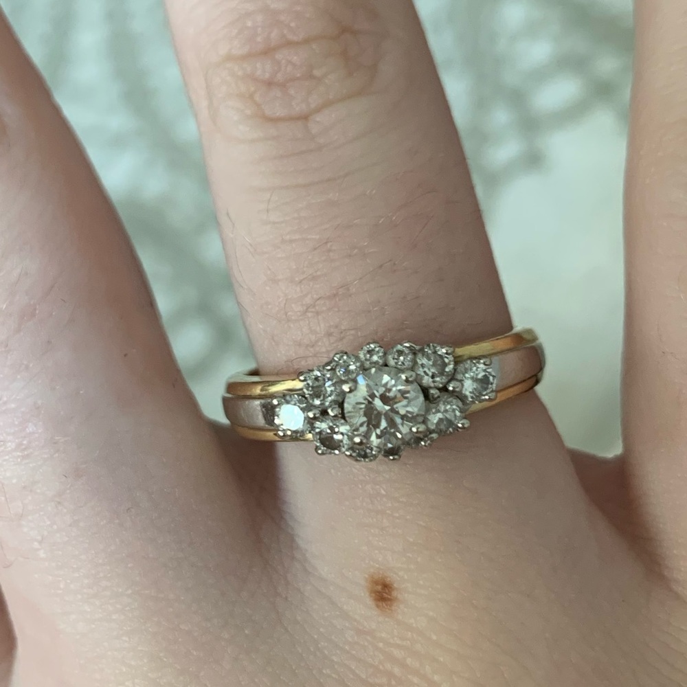 Engagement ring 14k gold - Picture 1 of 3